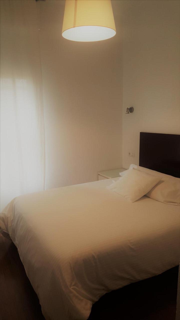Hostal Santa Isabel Мадрид Экстерьер фото