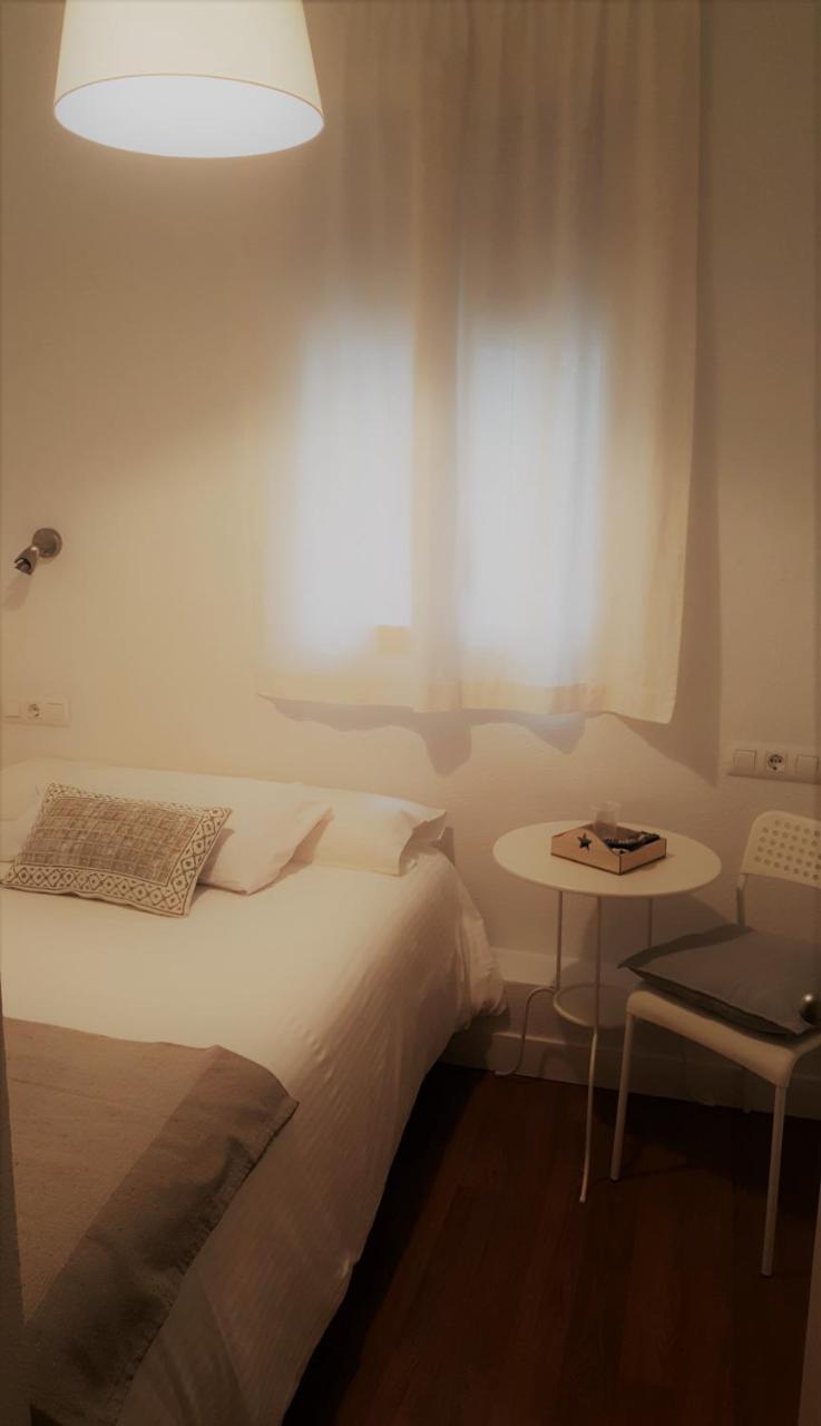 Hostal Santa Isabel Мадрид Экстерьер фото
